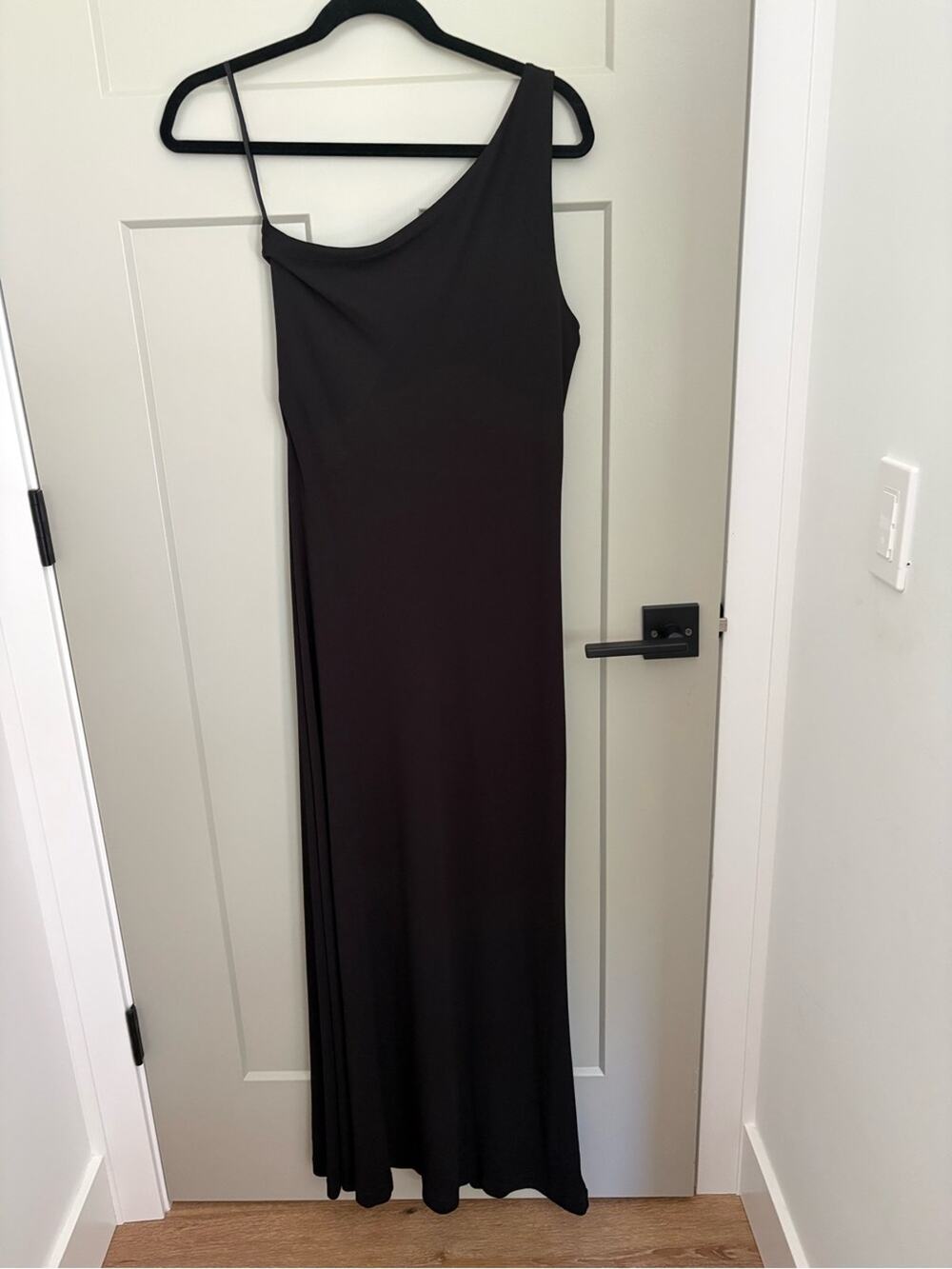 Womens Ralph Lauren Black One Shoulder Maxi DressSleek Evening Style-Size Medium
